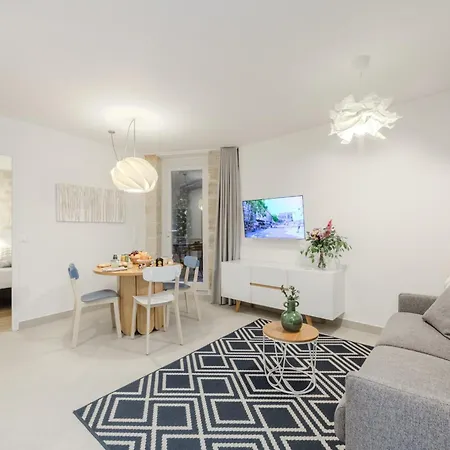 Apartment Jardin Saint Honore *